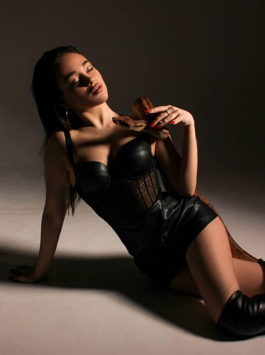 Ночные бабочки на выезд в Мурманске: секреты выбора для долгих встреч